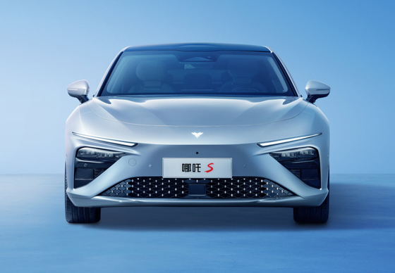 170kw EV Electric Car 4 Seats Electric Sports Cars 715km Endurance