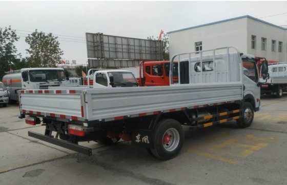 Single Row 4x2 Cargo Delivery Truck Light 8.5 Ton Truck 4.3M Long Fence Type