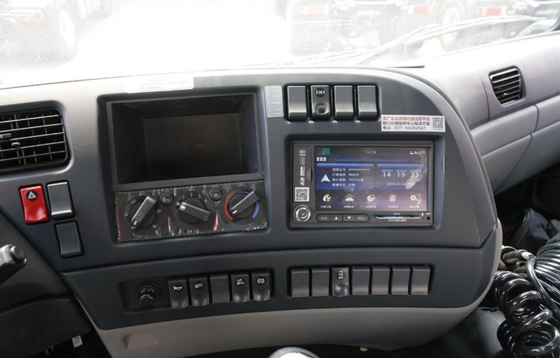 LHD/RHD 4x2 Driving Tractor Trailer Truck 7 Ton 340 Horse