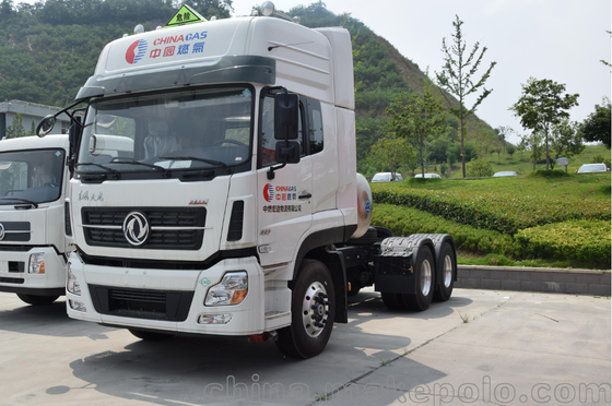 Chemical Heavy Duty Cng Trucks RHD Type Cargo Delivery Truck