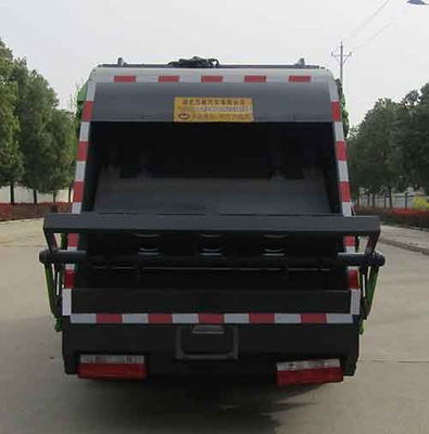4X2 129hp Garbage Dump Truck 7360kg With Cloased Container