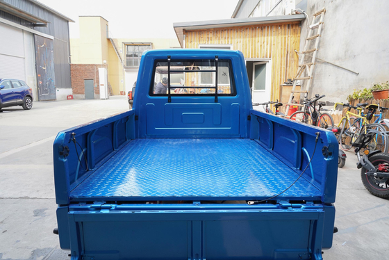 EU Standard Compact Electric Pickup Truck 2000KG Towing Capacity