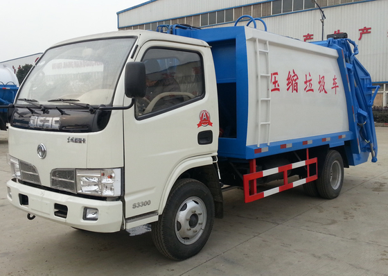 5.5 Cbm Fuel Type Trash Dump Truck Garbage Collection Truck With Rear Loader