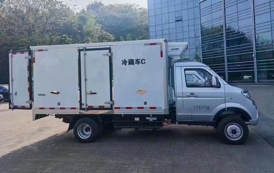 Refrigerated Mini Electric Truck 1.5T Loading Freezer Truck For Fresh Food Delivery