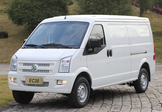 1.0T Loading Capacity Electric Vehicle Vans Mini Cargo Delivery Car