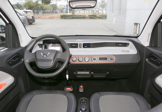 Electric Cars HONGGUANG Mini SUV 120~170KM Driving Range Wuling Mini Ev Cars